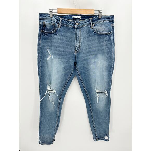 Kancan Womens High Rise Boyfriend Jeans Size 32 Washed Distressed Knees - Picture 1 of 7